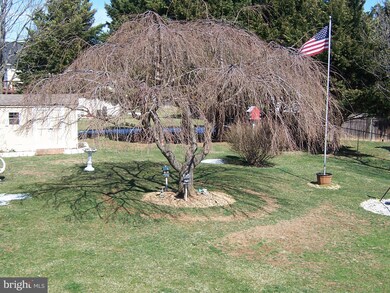 210 Isaac Dr, Bunker Hill, WV 25413 - photo 6