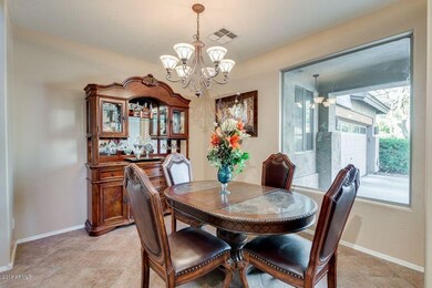 06-Formal dining room