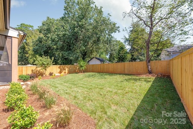 4017 Ridgecrest Ave, Charlotte, NC 28211 - photo 4