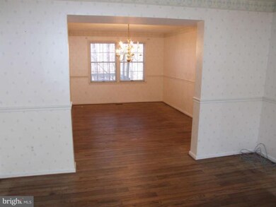 11910 Yellow Rush Pass, Columbia, MD 21044 - photo 4