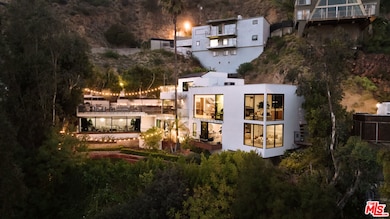 8650 Franklin Ave, Los Angeles, CA 90069 - photo 3