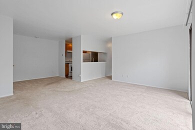 2010 Ravens Row unit 2010, Marlton, NJ 08053 - photo 5