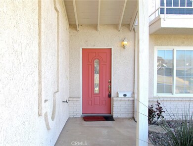 18010 Pebble Beach Dr, Victorville, CA 92395 - photo 2