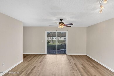 5649 Bennington Dr, Jacksonville, FL 32244 - photo 4