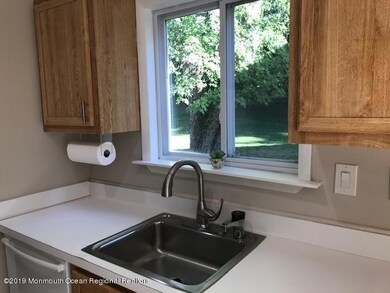 83 Overlook Way unit B, Manalapan, NJ 07726 - photo 7