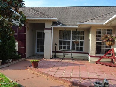 Front Porch & Entry