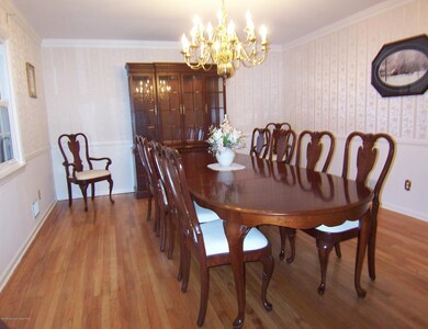 Dining room hardwood 2