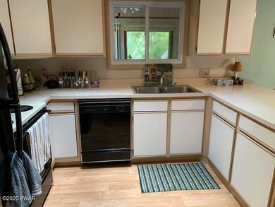 125 Eisenhower Dr, Hawley, PA 18428 - photo 3