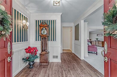 FOYER: Enter into this home to appreciate the mast