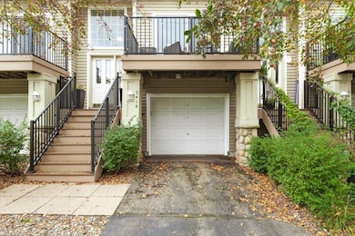 2418 Eagle Trace Ln, Woodbury, MN 55129 - photo 3