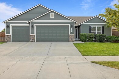 3707 W 19th Ct, Kennewick, WA 99338 - photo 2
