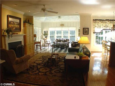 Den/Family/Great Room - Family Room flows to Flori