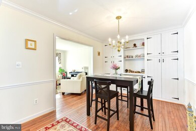 6826 Mclean Province Cir, Falls Church, VA 22043 - photo 4