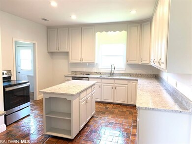 Large kitchen with new countertops and appliances!