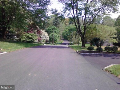 810 Parkridge Dr, Media, PA 19063 - photo 4