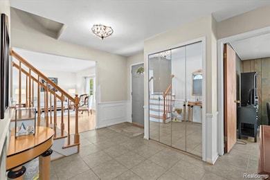 Spacious entry