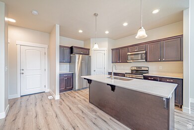 1453 N 3860 W unit 108, Lehi, UT 84043 - photo 5