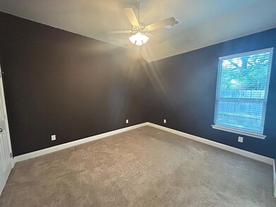 553 W Oak St, Decatur, TX 76234 - photo 7