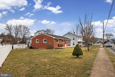 456 W Old Cross Rd, New Market, VA 22844 - photo 4