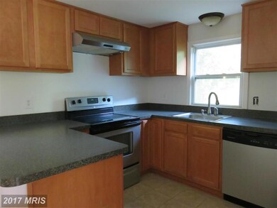 10702 Elk Dr, Fredericksburg, VA 22407 - photo 4