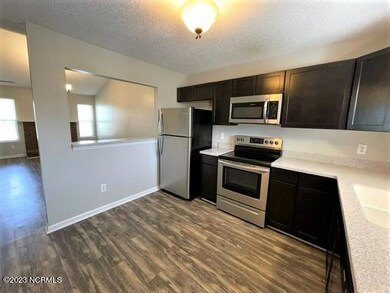 116 Creekview Dr, Jacksonville, NC 28540 - photo 6