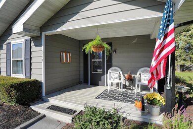 122 E Brookville Rd, Fountaintown, IN 46130 - photo 4