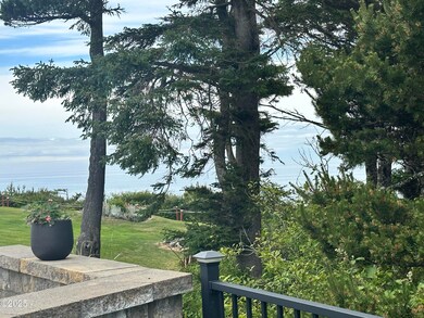 127 N Coast Hwy, Newport, OR 97365 - photo 5