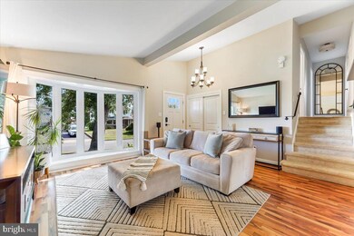 412 Hampshire Dr, Broomall, PA 19008 - photo 4