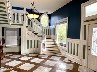 Gorgeous Foyer