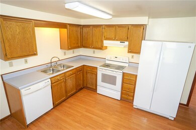 306 Whippoorwill Dr, Batesville, IN 47006 - photo 6