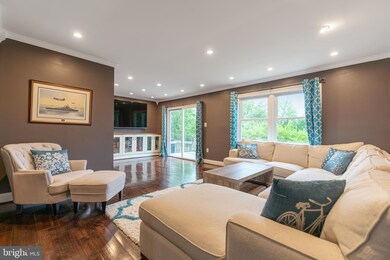 6835 Lamp Post Ln, Alexandria, VA 22306 - photo 5