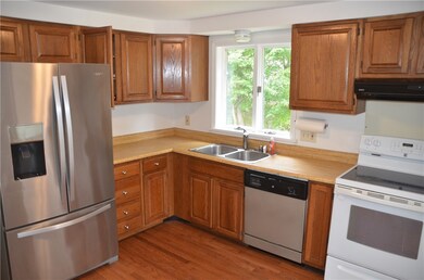 8 Clara Ln, Narragansett, RI 02882 - photo 2