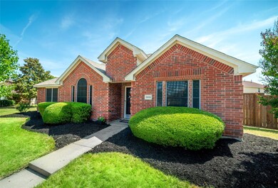 3818 Warwick Ln, Richardson, TX 75082 - photo 2