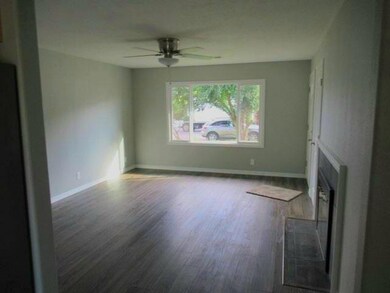 451 Division St, Klamath Falls, OR 97601 - photo 4