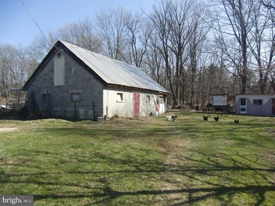 3239 Old School Rd, Pennsburg, PA 18073 - photo 2