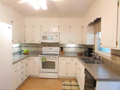 330 Oakridge Run, Salisbury, NC 28146 - photo 6