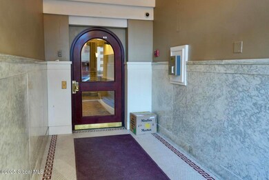 352 State St unit 6A, Albany, NY 12210 - photo 5