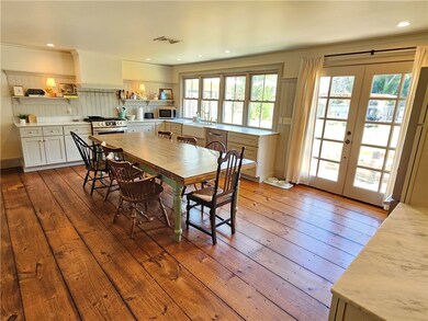 35 Harkness St, Providence, RI 02909 - photo 7