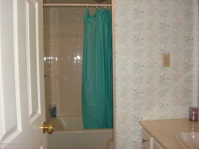 131 Pebble Dr, Tunkhannock, PA 18657 - photo 6