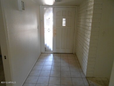 023-349005 interior entrance