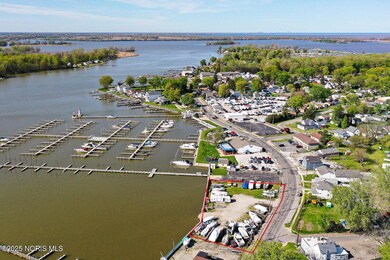 5962 Edgewater Dr, Toledo, OH 43611 - photo 7