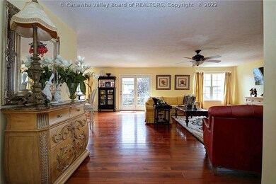 232 Frazier Way, Scott Depot, WV 25560 - photo 5