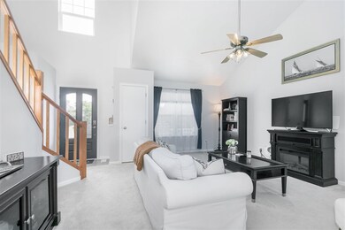 5208 Teaberry Ln, Fitchburg, WI 53711 - photo 3