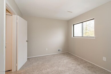 915 W Fingerboard Rd, Staten Island, NY 10304 - photo 7