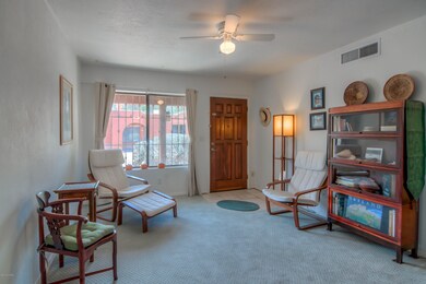 907 E Mesquite Dr unit 4, Tucson, AZ 85719 - photo 5