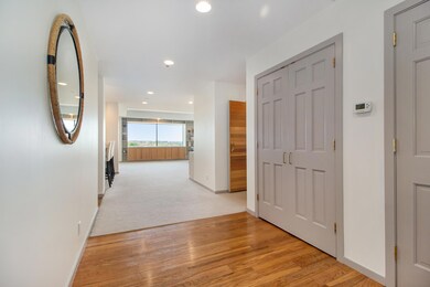 3 foyer