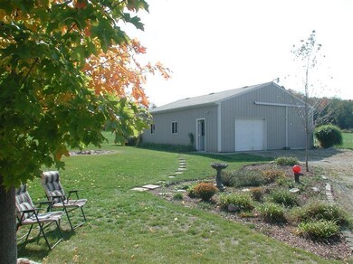 1040 Quincy St SW, Grandville, MI 49418 - photo 3