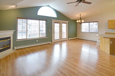 Open & Bright Living Area