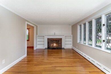 140 Cabot St unit 140, Milton, MA 02186 - photo 4
