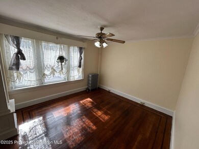 527 Willow St unit 1, Scranton, PA 18505 - photo 3